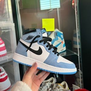 University blue size 5Y worn 1 time NO flaws or star loss OG all- 240$